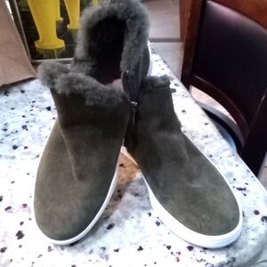 Aquatalia Army green suede booties NEW